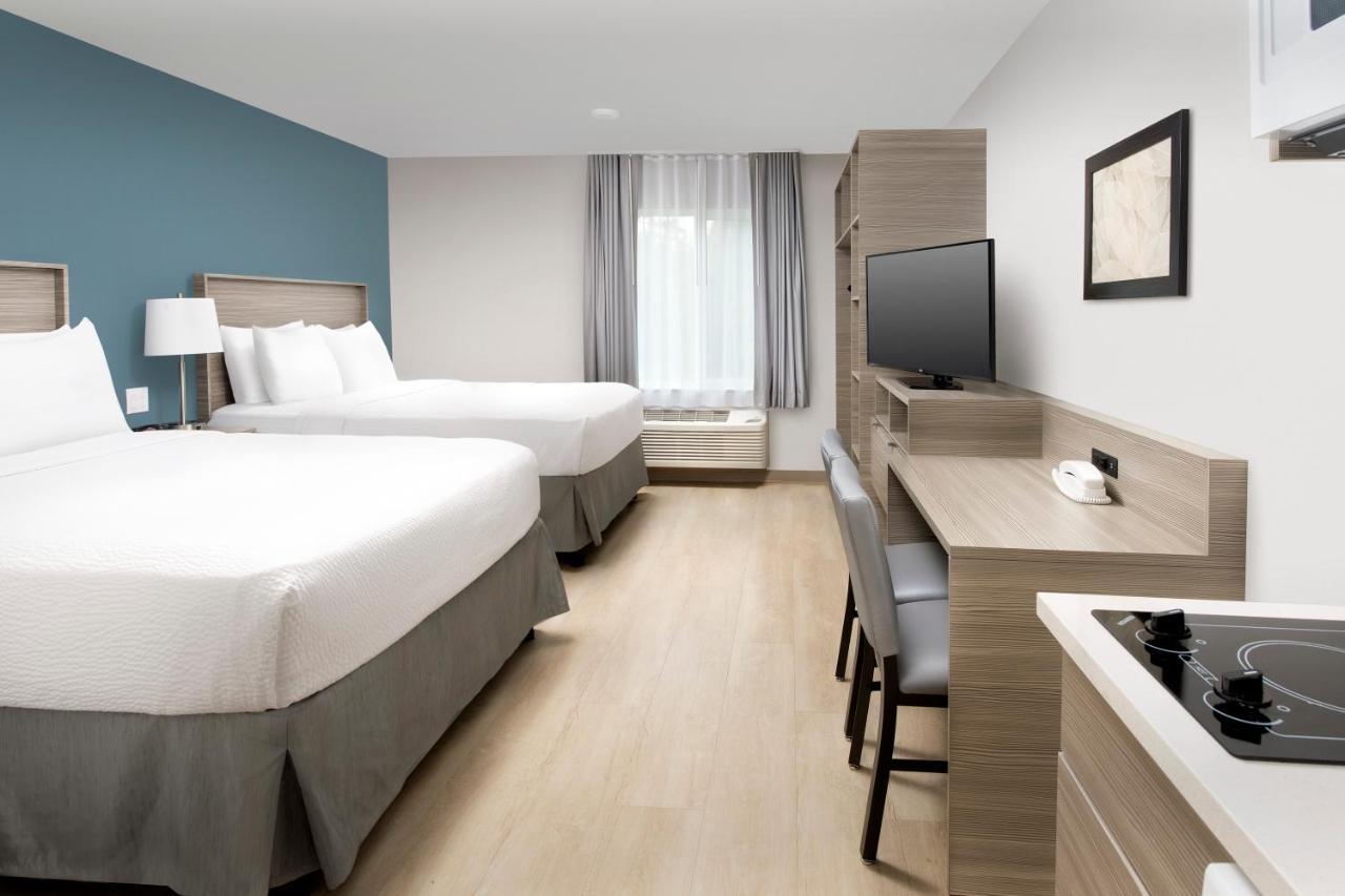 Queen Room with Two Queen Beds - Accessible/Non-Smoking